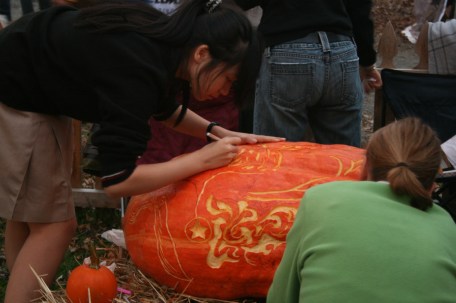Pumpkin_Carve_2012 033