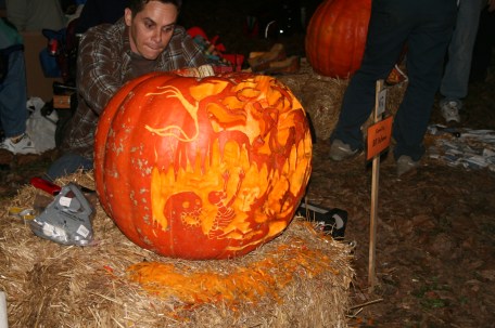 Pumpkin_Carve_2012 051